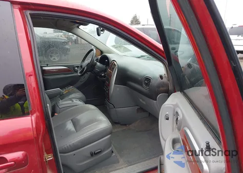 2005 Chrysler Town & Country Limited z USA, uszkodzony, nr VIN 2C4GP64L85R333836